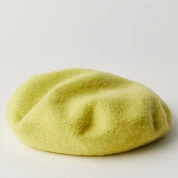 Free People Chartreuse Beret NWT - Picture 2 of 8
